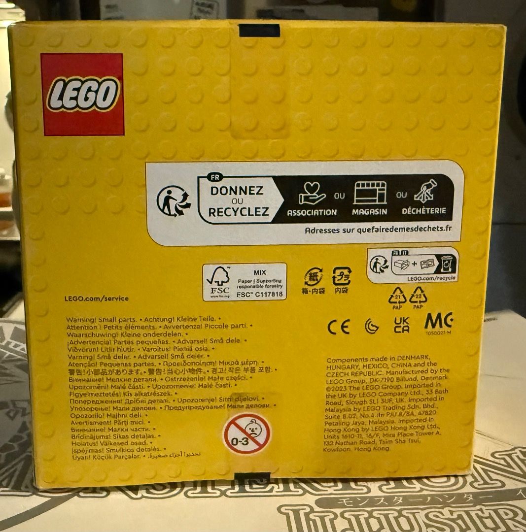 LEGO Dungeon & Dragons Mimic Dice Box 6510864 (Category: Lego & Building Sets) located in Valenzuela. Submitted by bricktrove (Listing ID 1358678020, Image 3). Description: Encounter the elusive LEGO Dungeons & Dragons Mimic (6510864)! This set features a buildable mimic chest, perfect for D&D fans and LEGO collectors.​ Features: Buildable mimic chest with articulated tongue and eyes​ Compact design ideal for display​ Highly sought-after GWP set​
