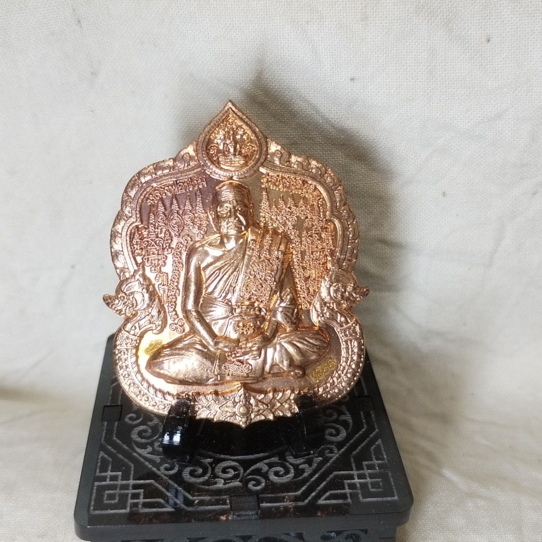Lp nuam .jumbo .wat pho si ZHERON, Hobbies & Toys, Collectibles ...
