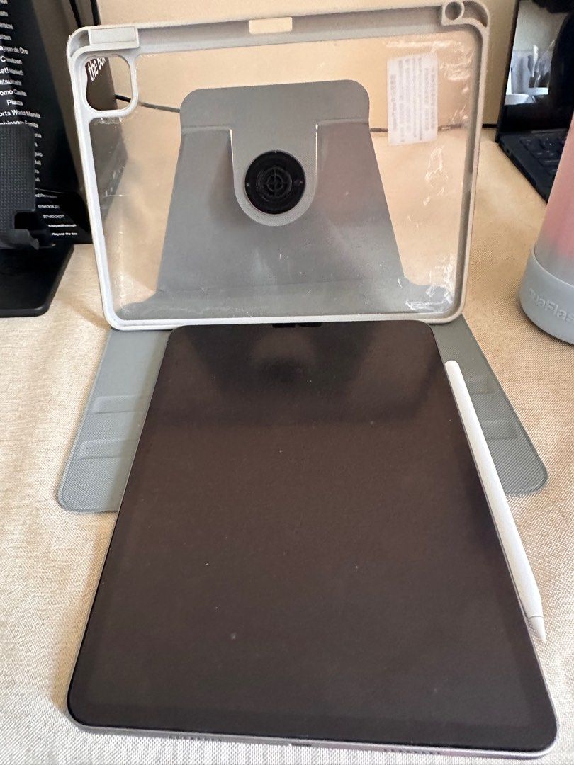 M2 Ipad pro 10inch with Pencil 2 (Category: iPad) located in Pasig City. Submitted by zeth28 (Listing ID 1358582864, Image 2). Description: M2 Ipad Pro 128Gb WIFI space gray with pencil 2 Lightly used never pa nabagsak or napaayos. More on Netflix lng sya nagagamit and youtube With pencil 2 na since hindi ko dn naman mgagamit ung pencil2 Free : Paper like screen and Case RFS: Upgrade bigger screen for study.