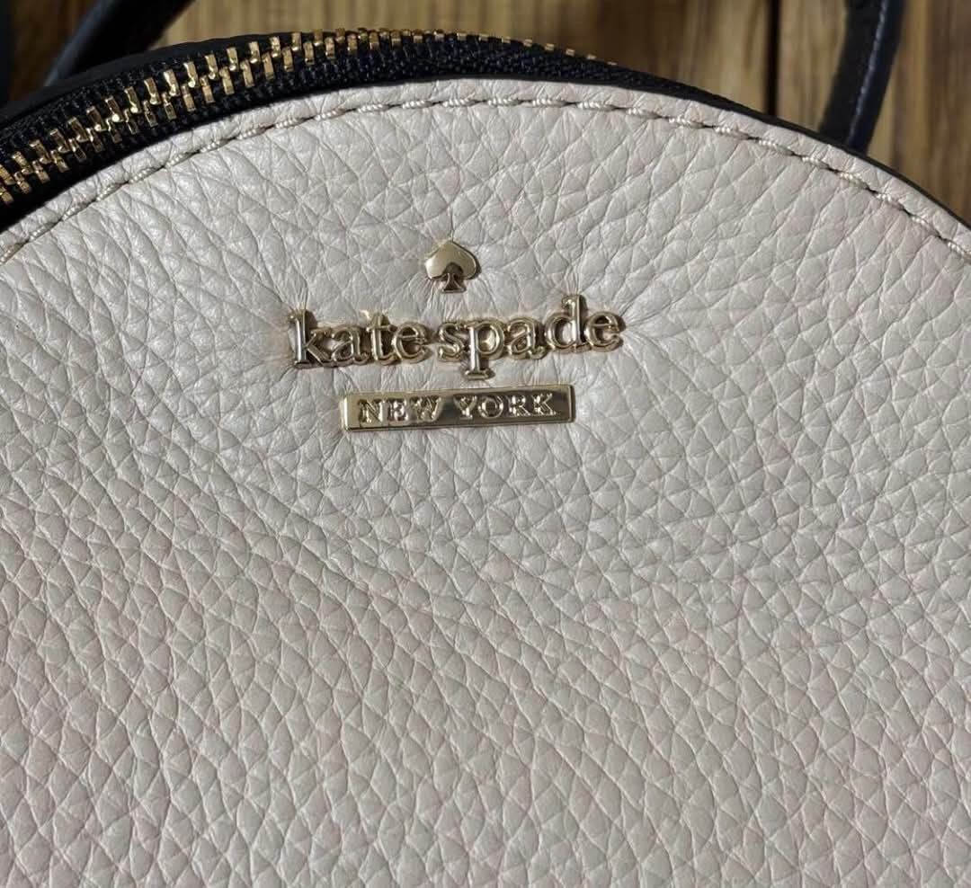 Original KS (Category: Luxury Bags & Wallets) located in Bulacan. Submitted by vintage_purge (Listing ID 1358555361, Image 2). Description: ks 3700php no noticeable flaws 3way ▶︎Color Body: Beige, Black Hardware: Gold ▶︎Size (approx.) (cm) Height × Width × Depth: 21 × 16 × 8 Shoulder strap: Total length 83-110 (Holes 13 / Hole spacing 2.5) ▶︎Material Leather lets make reading a habit please ask us before proceeding into transactions we cater to t
