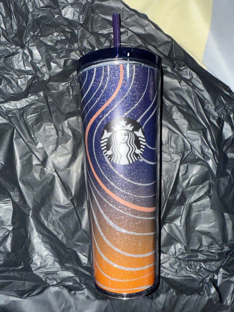 Starbucks 2024 Cold Cup (Category: Water Bottles & Tumblers) located in Quezon City. Submitted by robgabsua (Listing ID 1358586827, Image 2). Description: Starbucks 2024 Christmas Season Cold cup Indigo brand new Php 1200php Location: Quezon City.