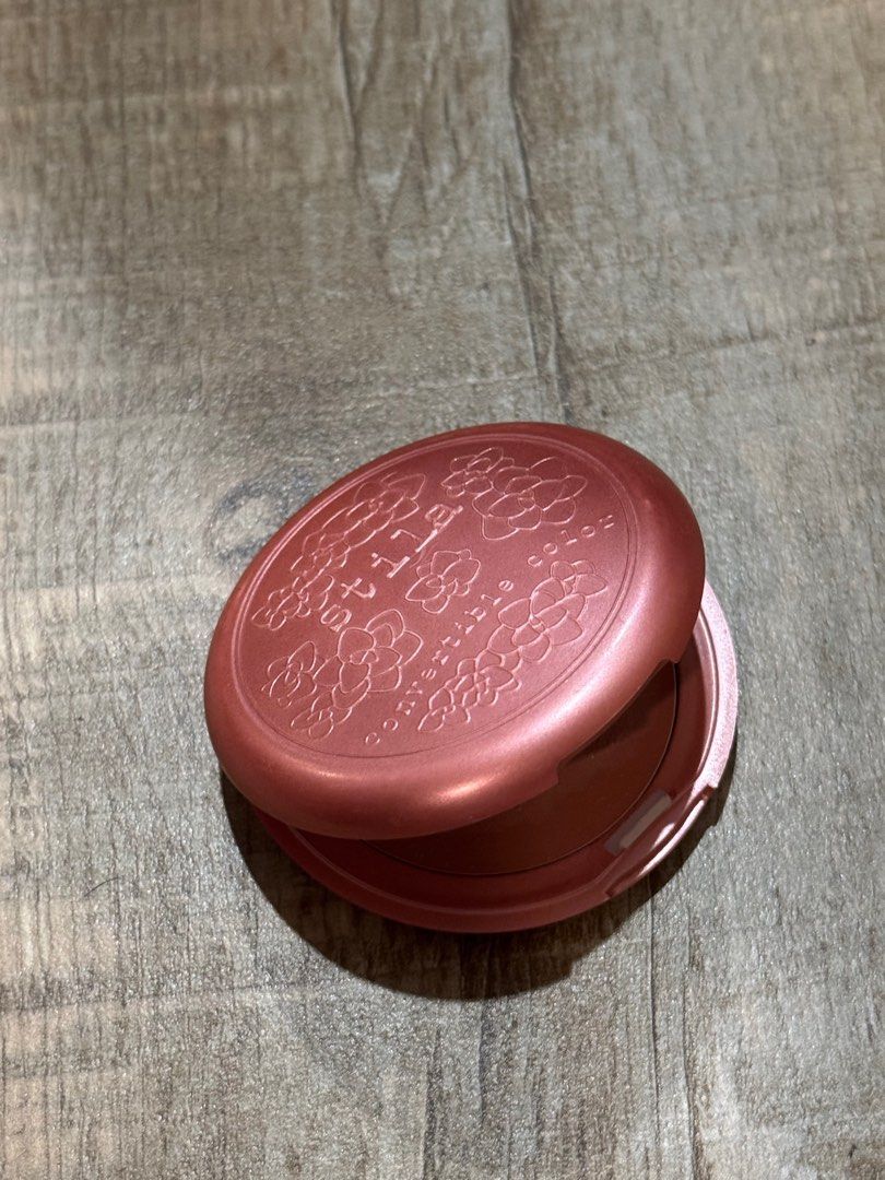 STILA convertible color (Category: Makeup) located in Quezon City. Submitted by thelushclosetph (Listing ID 1358622169, Image 1). Description: Shade is in Lilium Very fresh looking natural soft pink Just declutterring .