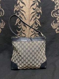 (Category: ) located in . Submitted by wan.thrift_ (Listing ID 1358647050, Image 1). Description: .