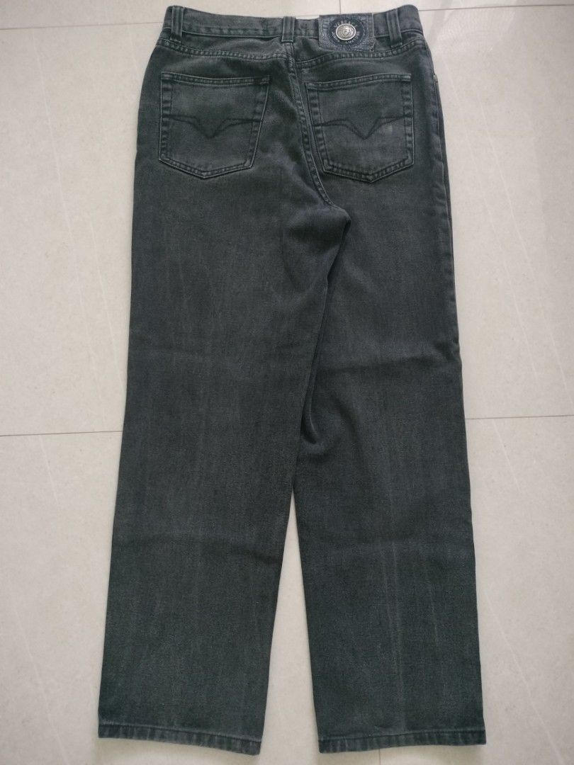 Versace Straight Cut Pants (Category: Jeans) located in Quezon City. Submitted by jamesleehq (Listing ID 1358614948, Image 2). Description: .