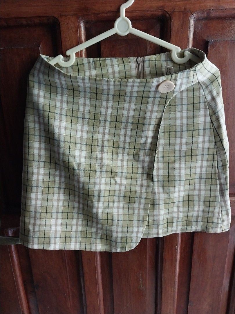 2 mini skirts (Category: Skirts) located in Makati City. Submitted by imeea (Listing ID 1358766579, Image 1). Description: sold as set.very comfy wear this summer.gift from sg..