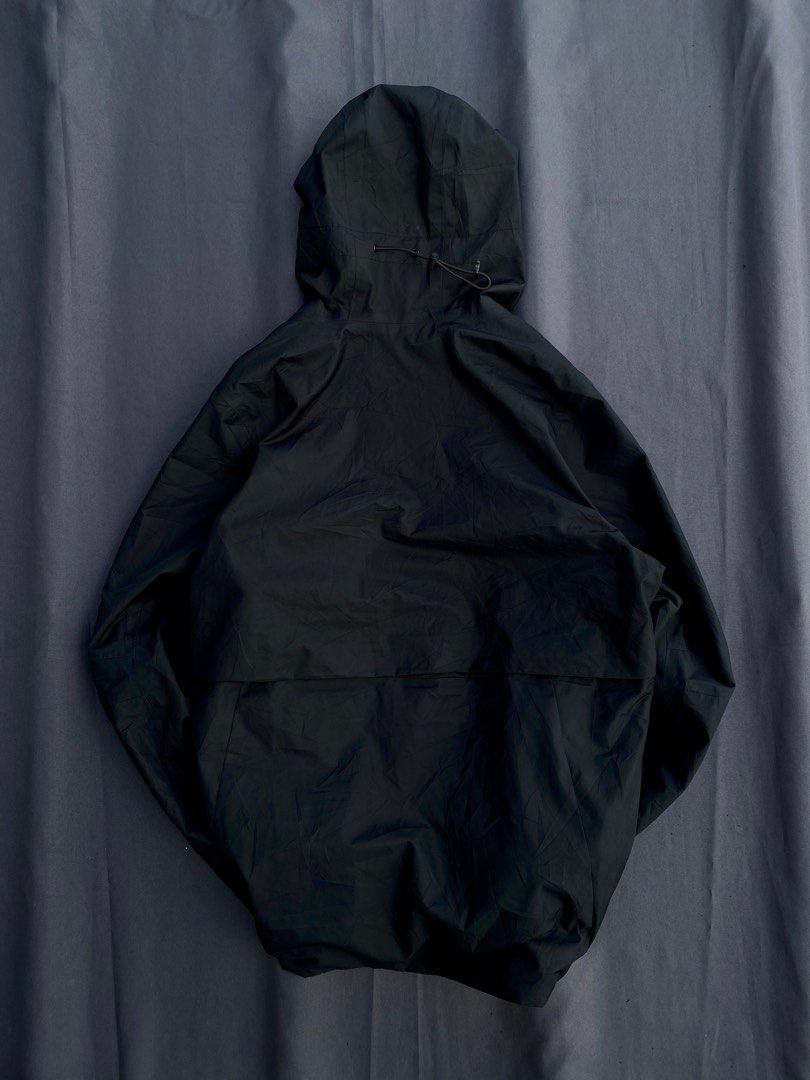 4F Ski Jacket 5000 Membrane (Category: Coats, Jackets and Outerwear) located in General Trias. Submitted by tuffstuff13 (Listing ID 1358859701, Image 3). Description: L-27.5 F 28.5 B W-22.5 Large on tag -4F American Brand -103.87 USD/5,943 PHP price online ng brandnew (see details in last 2 pic) -Heavy Windbreaker -Moderate rain kayang kaya neto di ka mababasa, tried it once sa Mt. Batulao, umulan ng gabi while camping di ako nabasa. -NO ISSUE, L