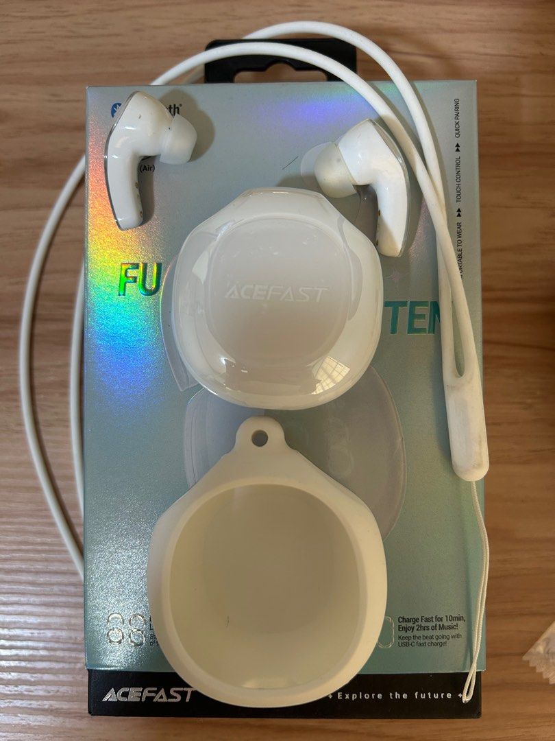Acefast T9 AT9 Crystal Air earbuds (Category: Earphones) located in Marikina City. Submitted by orquizajulia (Listing ID 1358755140, Image 3). Description: No Issues With extra eartips With silicone protective case & lanyard With TOUCH CONTROL No visible scratches RFS upgrade Original price posted Slightly negotiable.