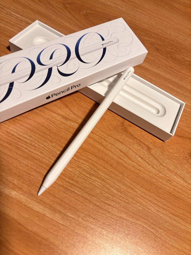 Apple Pencil Pro （分類：其他電子周邊配件及產品）位於 Hong Kong。 由 a.wytsui 提交（商品編號 1358887174，圖片 2）。簡介： 全新未用過 無刻字 。