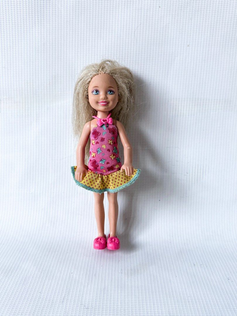 Barbie Chelsea Doll (5.5 inch) (Category: Kids Toys) located in Cainta. Submitted by mly_d (Listing ID 1358770833, Image 1). Description: Barbie Chelsea Doll (5.5 inch) ₱ 250 • Chelsea is known as Barbie’s younger sister in the Barbie universe. • Chelsea dolls are smaller than the standard Barbie doll, designed for younger children. • They are perfectly sized for little hands as they are 5.5 inches tall. • They encourage imaginative play and help