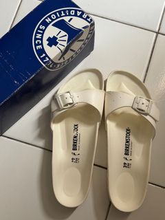 (Kategori: ) berada di . Dikirim oleh bukalemaribyme (ID iklan 1358899261, Gambar 1). Deskripsi: .
