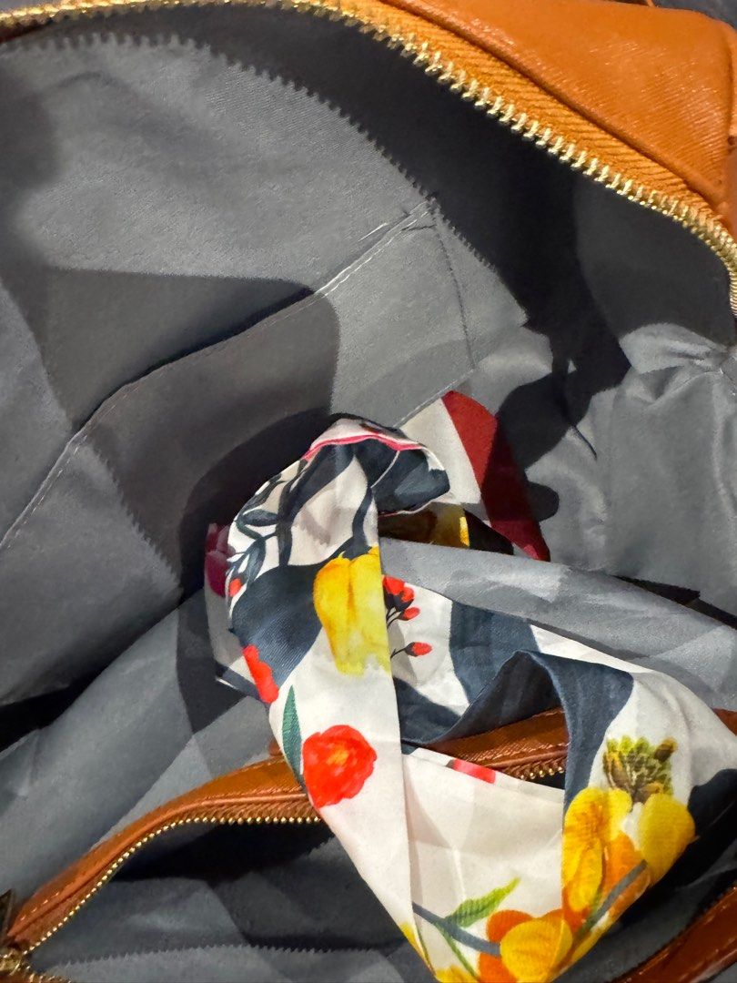 BTS V Taehyung Boston Bag (Category: Shoulder Bags) located in Quezon City. Submitted by secondninico (Listing ID 1358817449, Image 3). Description: Leather High Quality Copy, cheaper than original bag, but still great quality, selling cause my mom finally got the OG. Colour is a little lighter but still great build .