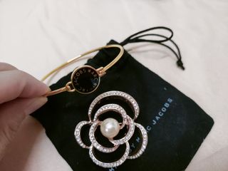(Category: ) located in . Submitted by clearpre_loved (Listing ID 1358868292, Image 1). Description: .