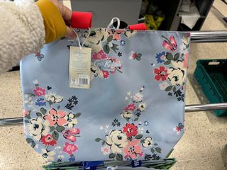 （分類：）位於 。 由 joannacsk 提交（商品編號 1358859834，圖片 1）。簡介： 。