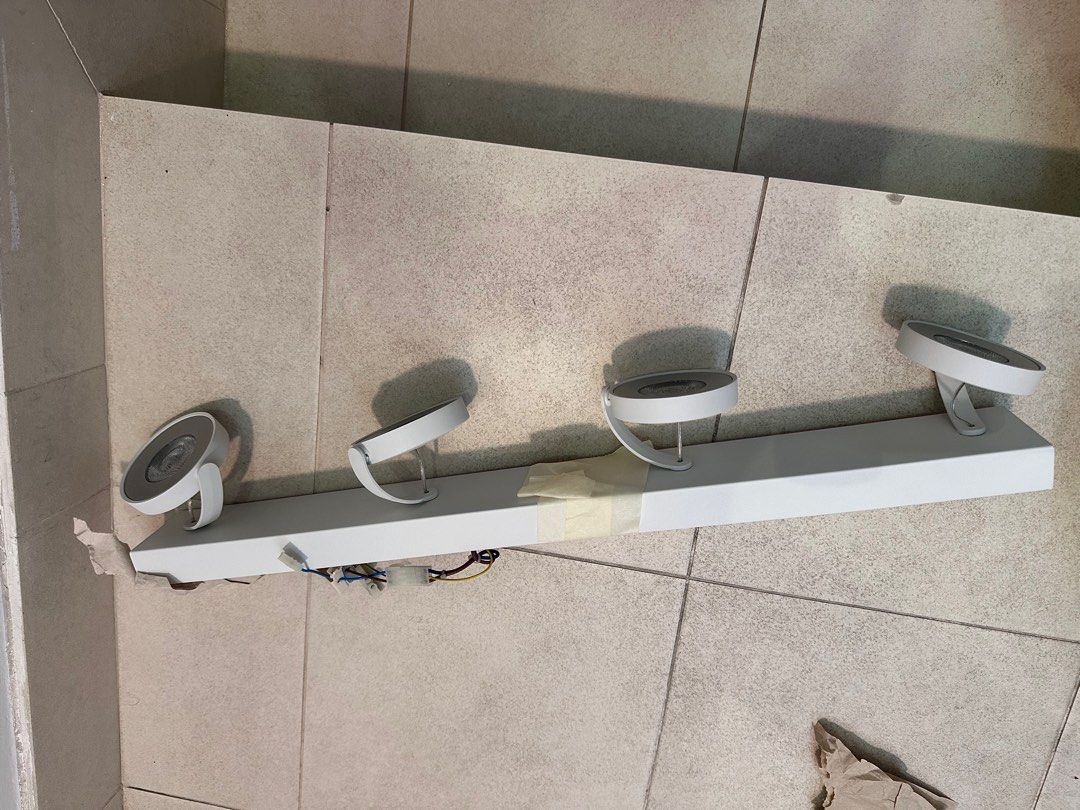Ceiling Lighting (Category: Lighting) located in Singapore. Submitted by dindarg96282 (Listing ID 1358754498, Image 1). Description: High quality ceiling lighting, used at home..