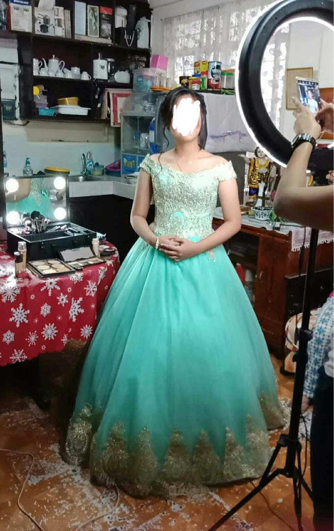 New Arrival Deep V backless Emerald Green Ball Gown Long Prom Dress