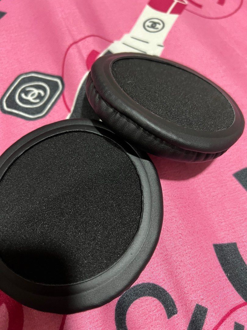 HEADPHONES Earpads replacement 95mm black (Category: Headphones & Headsets) located in Manila. Submitted by https.cheschives (Listing ID 1358889086, Image 3). Description: .