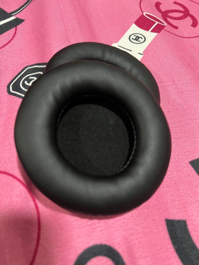 HEADPHONES Earpads replacement 95mm black (Category: Headphones & Headsets) located in Manila. Submitted by https.cheschives (Listing ID 1358889086, Image 2). Description: .