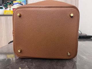 （分類：）位於 。 由 zoiewss 提交（商品編號 1358885934，圖片 1）。簡介： 。