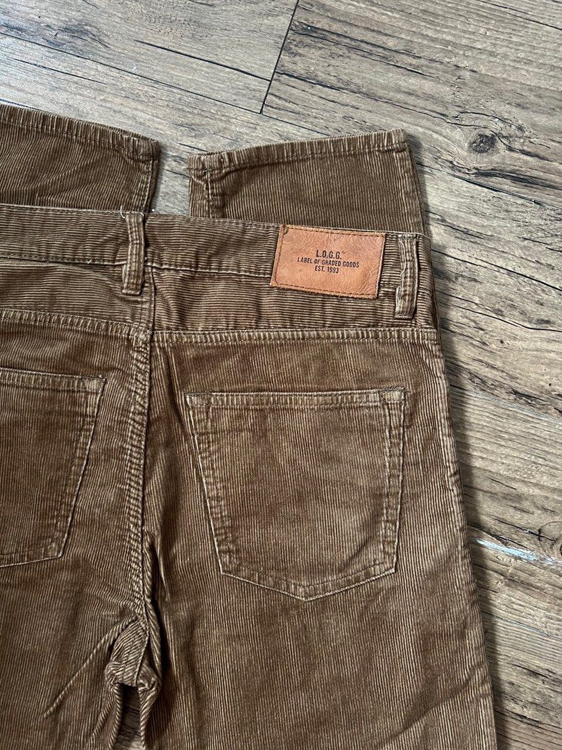 h&m corduroy pants (Category: Jeans) located in Manila. Submitted by kylestuffs (Listing ID 1358820999, Image 3). Description: PRE-LOVED STEAL!! • great condition • no issues • 30 inches waist, 39 inches length, 7 inches leg opening mop: unionbank/gcash ship: lalamove/lbc meet: sjdm bul.