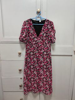 (Category: ) located in . Submitted by Decluttering.Mum (Listing ID 1358808803, Image 1). Description: .