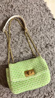 (Category: ) located in . Submitted by preloved_syi (Listing ID 1358905964, Image 1). Description: .