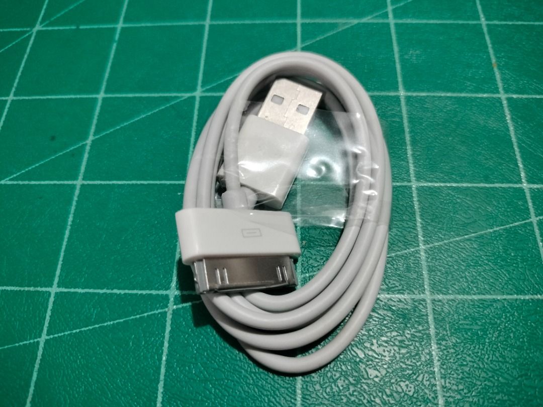 iPhone iPad iPod Touch 30 Pin to USB Cord Cable (Category: Cables & Adaptors) located in Quezon City. Submitted by kyrex12 (Listing ID 1358803310, Image 1). Description: 30 Pin(male) to USB(Male) -data cable -1m -with 1 week warranty -accept for shipping via LALAMOVE COD(buyer's expense) -accept GCASH and MAYA payment -COMPATIBILITY IS BUYER'S RESPONSIBILITY.