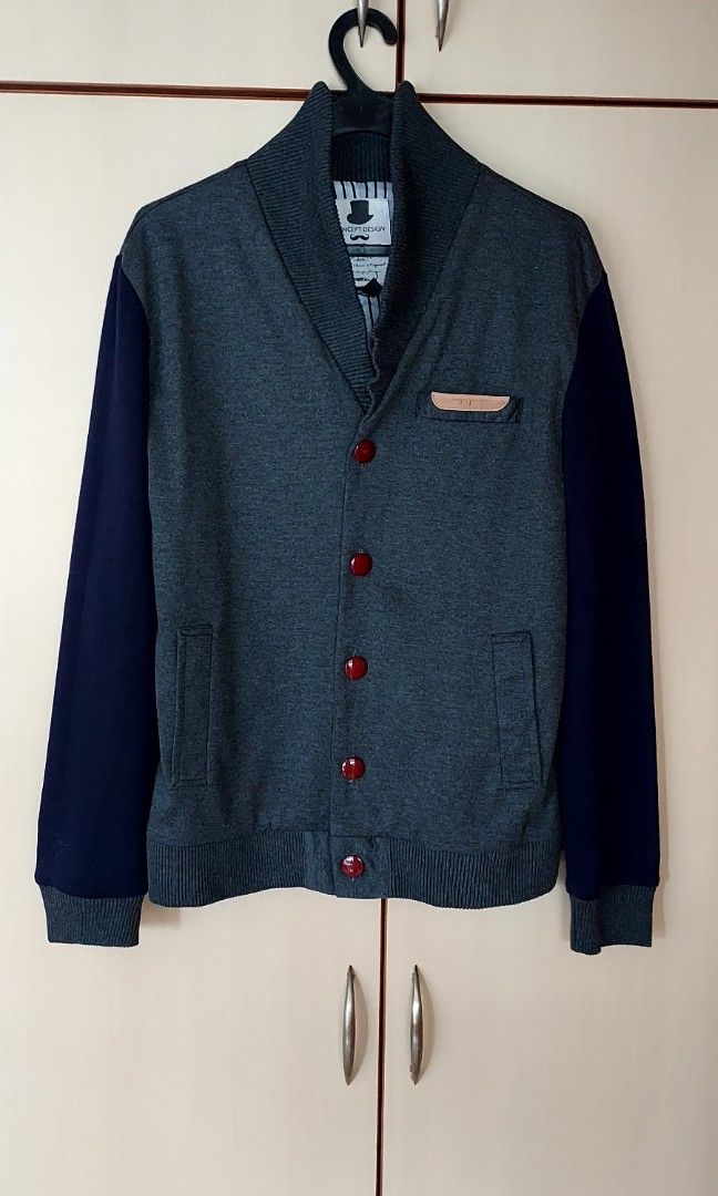 Jacket (Category: Coats, Jackets and Outerwear) located in Singapore. Submitted by happy4788 (Listing ID 1358795520, Image 5). Description: wore 1 time only.
