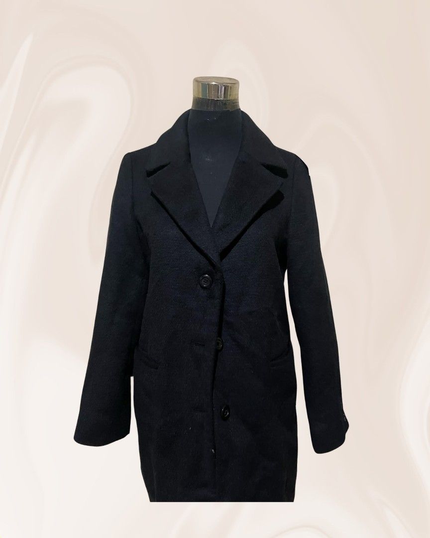 Japan Winter Coats, Jacket, Trench coat (Category: Coats, Jackets and Outerwear) located in Marikina City. Submitted by glamourons (Listing ID 1358829592, Image 1). Description: sale sale sale Japan brand fits small to medium all bought in Japan.