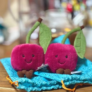 （分類：）位於 。 由 bichhhhh 提交（商品編號 1358819506，圖片 1）。簡介： 。
