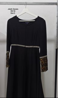 (Category: ) located in . Submitted by ayncloset (Listing ID 1358858318, Image 1). Description: .