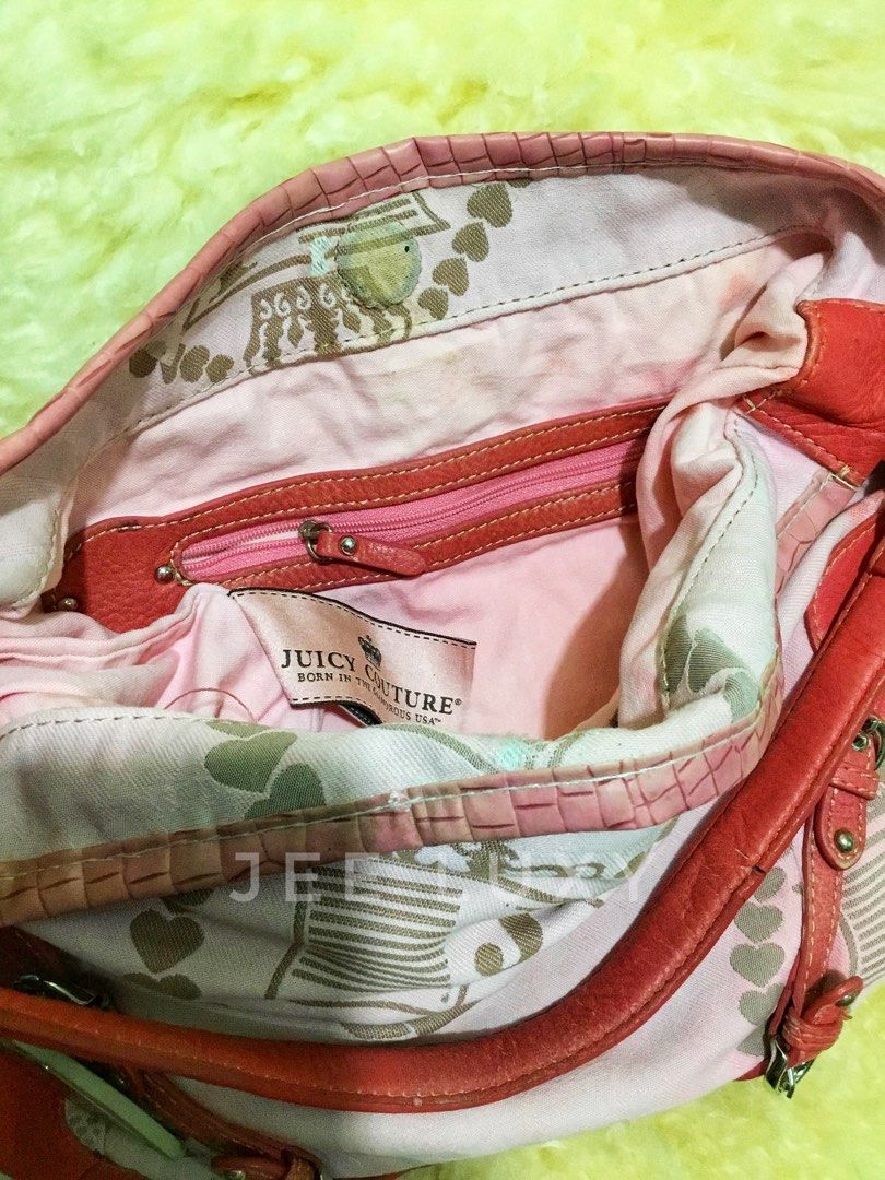 Juicy couture vintage Y2k bag (Category: Shoulder Bags) located in Bulacan. Submitted by jee_luxury (Listing ID 1358907542, Image 2). Description: Fix free shipping See details sa photos with magnetic lock inside .