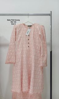(Category: ) located in . Submitted by ayncloset (Listing ID 1358855339, Image 1). Description: .