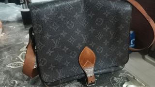 (Category: ) located in . Submitted by mumsiex (Listing ID 1358862102, Image 1). Description: .