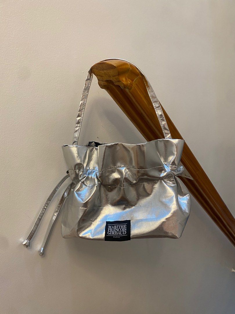 Marithe Francois Girbaud Innisfree Bag (Category: Luxury Bags & Wallets) located in Cagayan de Oro. Submitted by portalboysph (Listing ID 1358846849, Image 1). Description: Marithe Francois Girbaud Minimal fold marks & Signs of usage Still a very solid piece ❤️.