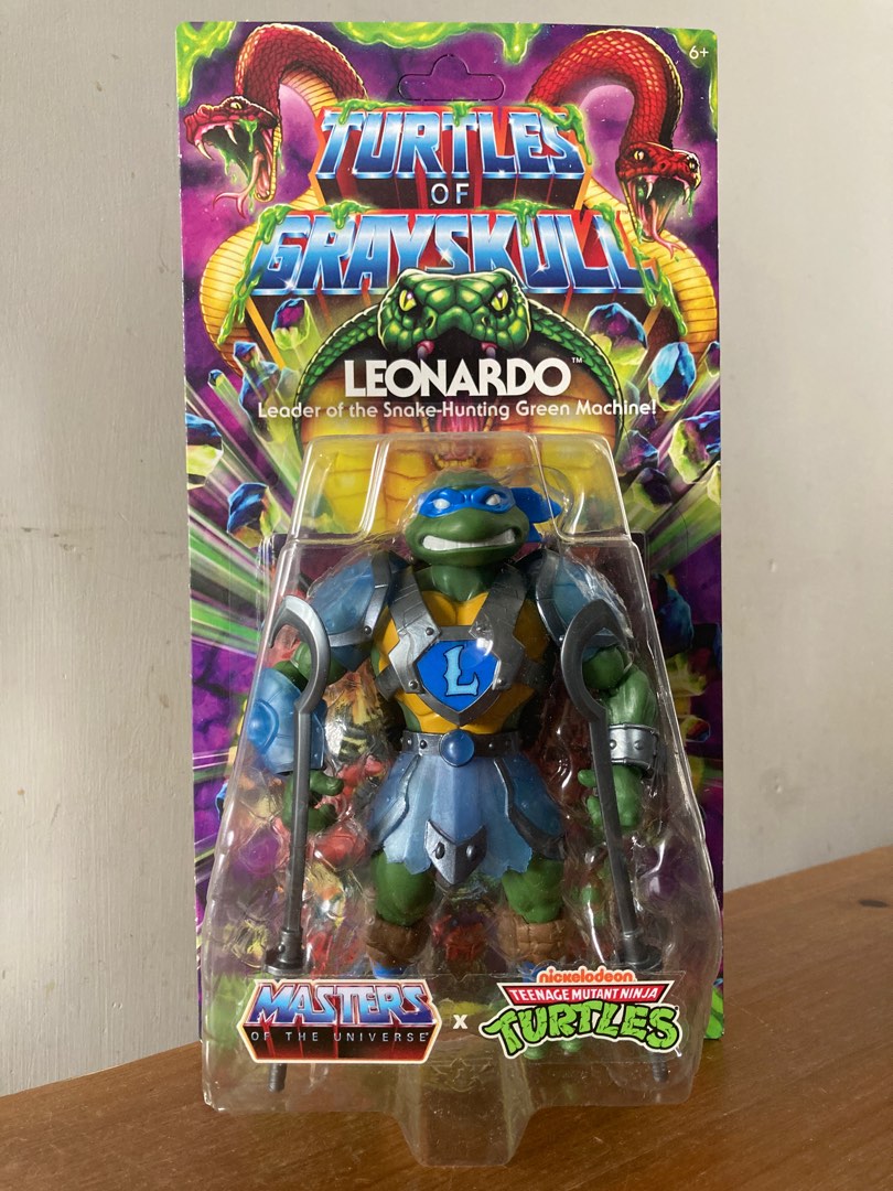 MOTU Origins Leonardo - TMNT Crossover Actionfigur (14cm Mit 16 Gelenken)