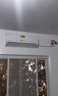 MIDEA CELEST SPLIT TYPE AIRCON INVERTER