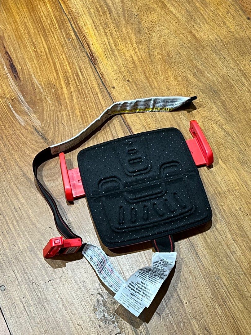 Mifold unused -double (Category: Car Seats) located in Pasig City. Submitted by livibelle (Listing ID 1358743620, Image 2). Description: Received as gift but already had one..