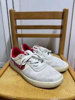 （分類：）位於 。 由 brushurteeth 提交（商品編號 1358850880，圖片 1）。簡介： 。