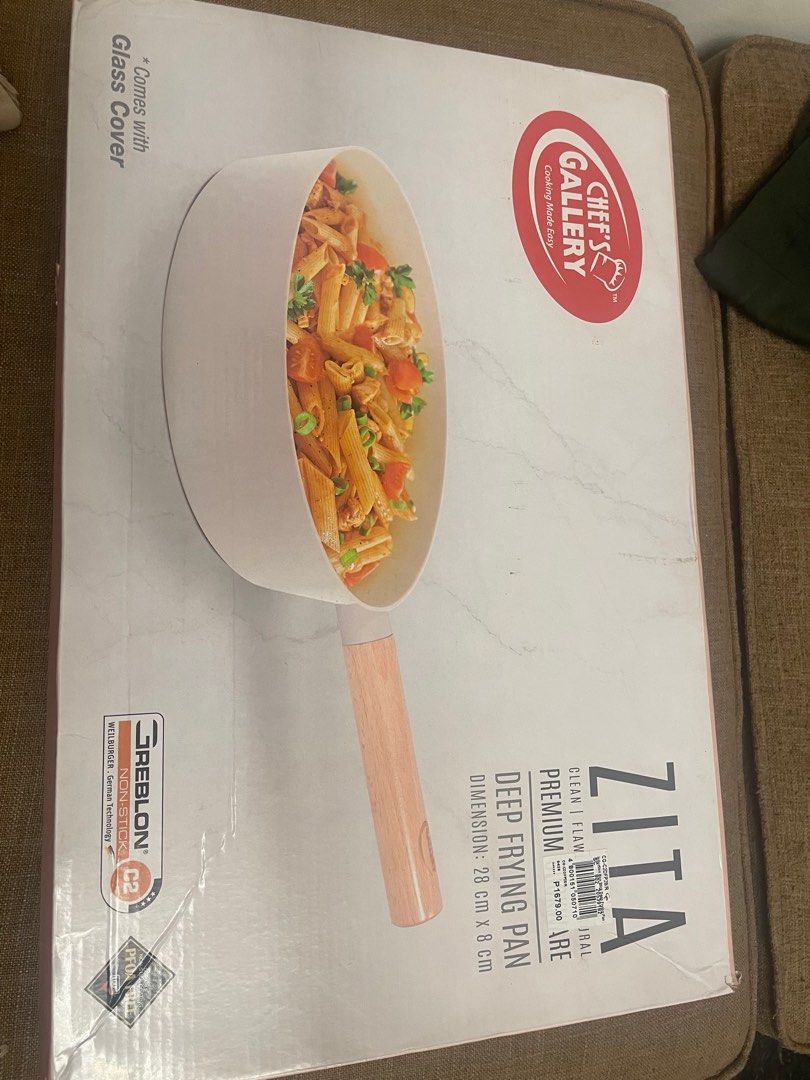 Non stick cookware (Category: Cookers) located in Quezon City. Submitted by cphfnc5qrp (Listing ID 1358790227, Image 1). Description: Can be use in -Induction -Electric -Ceramic -Halogen -Gas .
