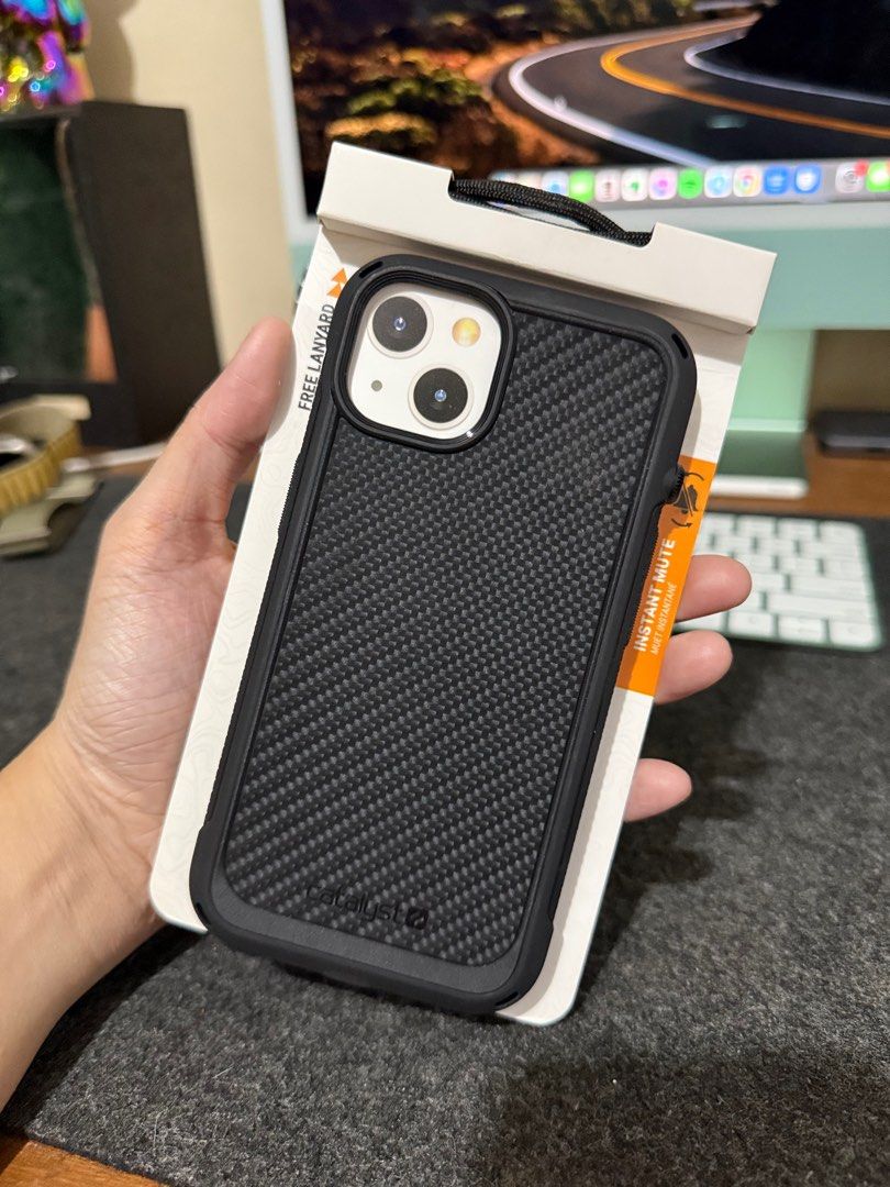 Original Catalyst Vibe MagSafe Case for iPhone 13 (Category: Cases & Sleeves) located in Manila. Submitted by razelysonn (Listing ID 1358840750, Image 1). Description: last piece FIXED PRICE NO LAST PRICE 😄.