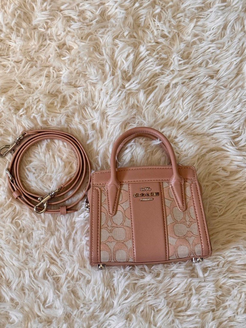 Original Coach Mini Andrea (Category: Luxury Bags & Wallets) located in Naga. Submitted by mariannekathleen (Listing ID 1358838565, Image 1). Description: Issue: lost hang tag In pristine condition.