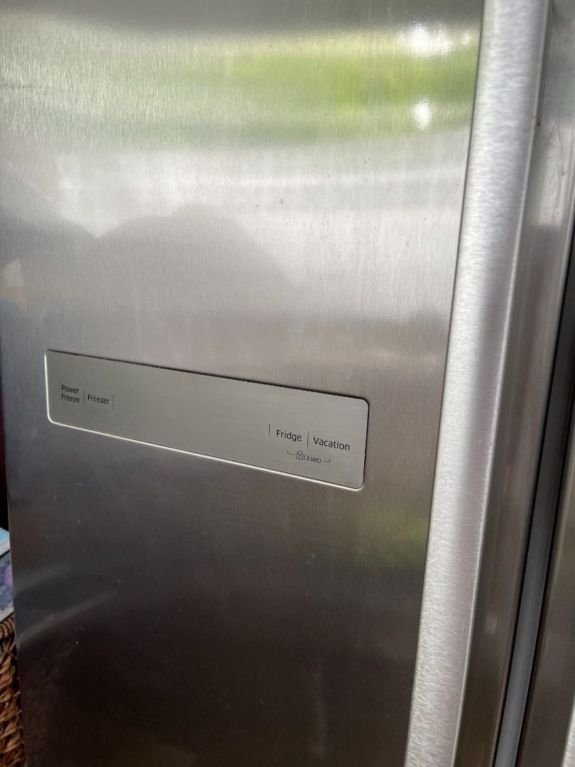 Samsung 24 7 Cu Ft Side By Side Refrigerator In Fingerprint Resistant