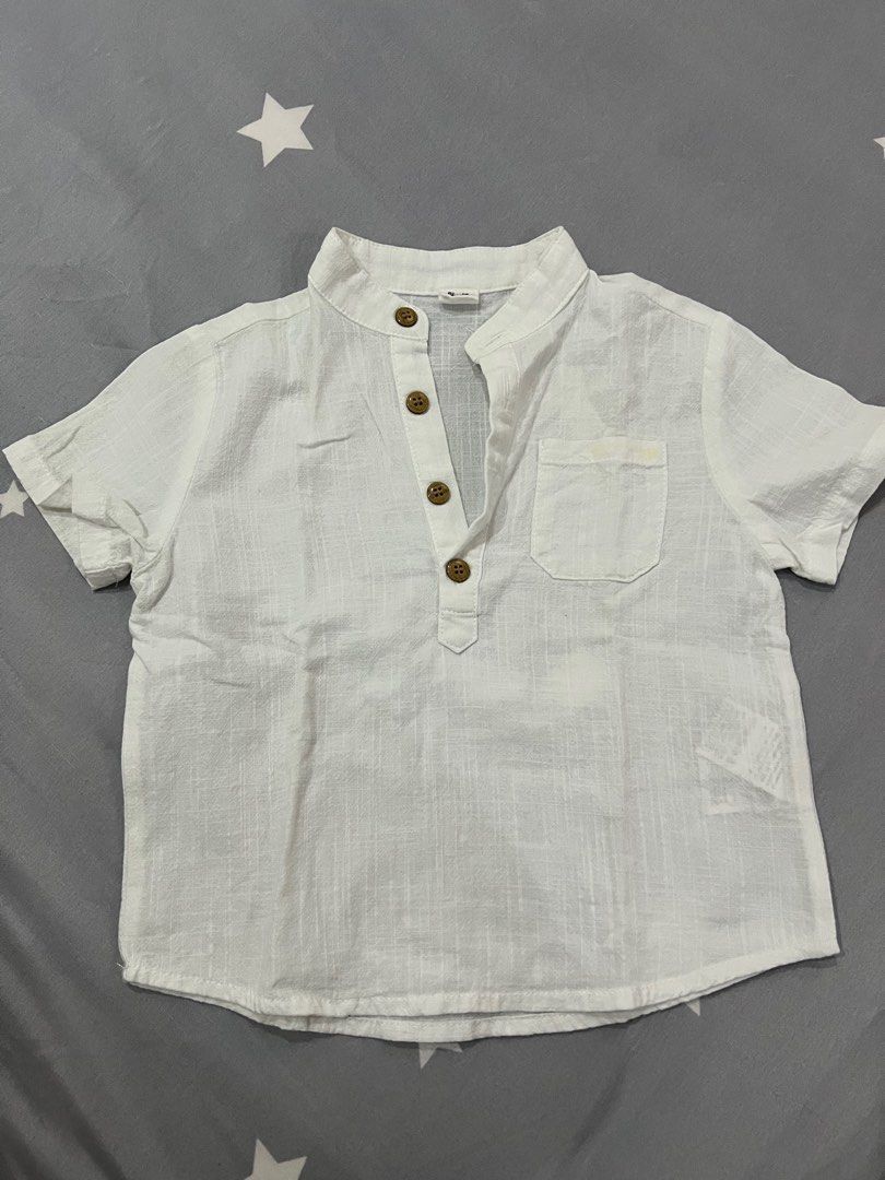 Shein chino collar polo shirt (Category: Babies & Kids Fashion) located in Manila. Submitted by nihanna8 (Listing ID 1358798632, Image 1). Description: Worn twice, bday pictorial and wedding.