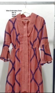 (Category: ) located in . Submitted by ayncloset (Listing ID 1358856545, Image 1). Description: .