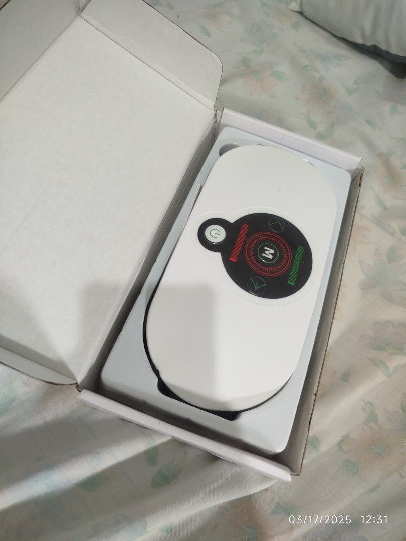 Smart Slimming Belt (Handy EMS vibration) (Category: Toning & Stretching Accessories) located in Pasig City. Submitted by mxbutterfly (Listing ID 1358776043, Image 1). Description: Used once Comes with box See photos for screenshot of the ad at orange app RFS: bought a hand-held EMS machine instead.