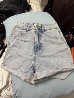 (Category: ) located in . Submitted by moolyloo (Listing ID 1358757180, Image 1). Description: .