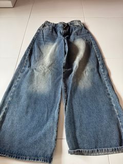 (Category: ) located in . Submitted by affordablepricing (Listing ID 1358806585, Image 1). Description: .