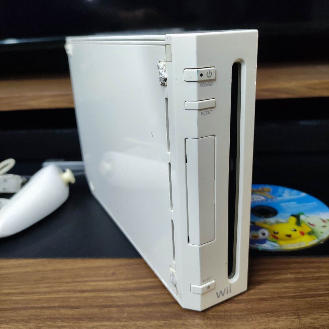Wii Complete Set free Game (Category: Nintendo) located in Bacoor. Submitted by labgames (Listing ID 1358802430, Image 3). Description: **For Sale Nintendo Wii (RVL-001 KOR) Complete Set Condition: 100% working Modded to play burn/other region games Complete Set Inclusion: -Wii Unit -Power Brick(220v) -Wii Remote -Wii Nunchuck -Wii Sensor Bar -HDMI cord -AV Cord Freebie: -POKEPARK game (JPN) Price: P2,499 Location: Bacoor Lalamove.