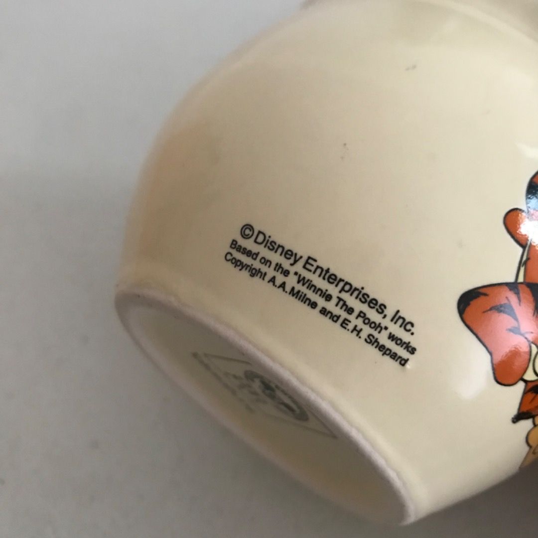 Winnie the Pooh & Tigger Pudding Cup (Category: Coffee & Tea Tableware) located in Butuan. Submitted by paperlueur (Listing ID 1358793293, Image 3). Description: .