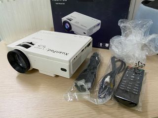 Xuanpad mini projector